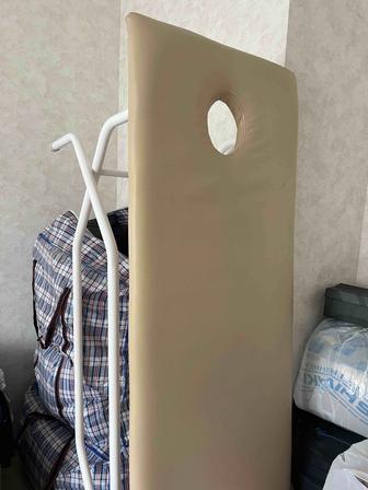 Продаю кушетку металлическая,состояние отличная,Цена 20000тг