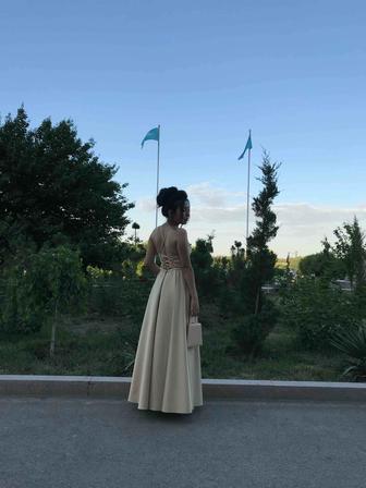 Продам выпускное платье