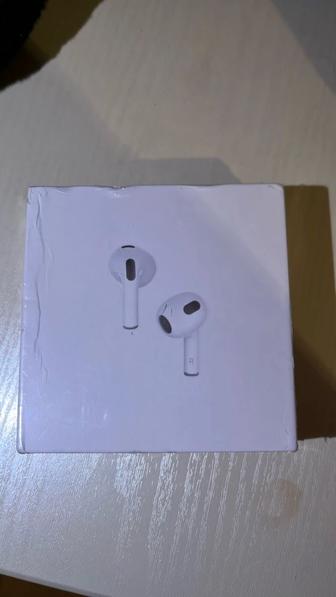 Новый Apple AirPods 3 with MagSafe белый