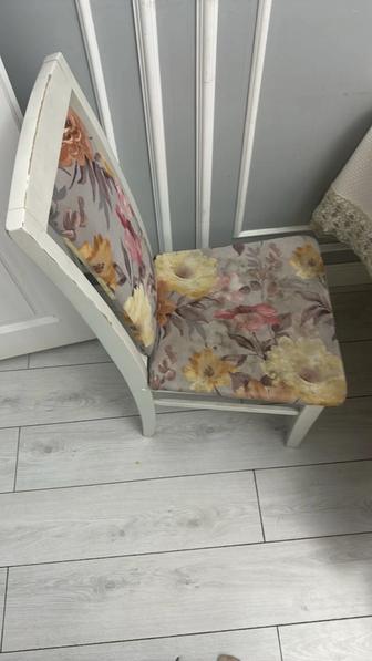 Продам стулья 5штук