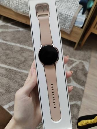 Смарт часы Samsung galaxy watch 4 40 mm