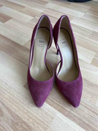Продам новые туфли 34-35р