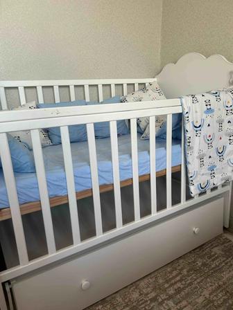 Продам детскую кроватку