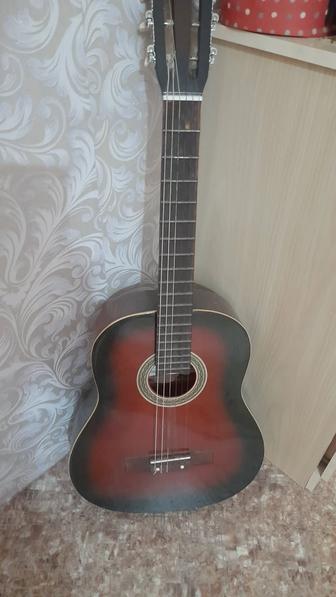 Продам гитару