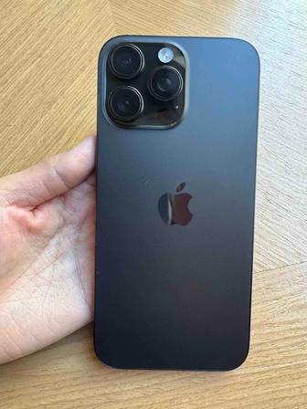 Продаю Айфон 16 про max 256 гб