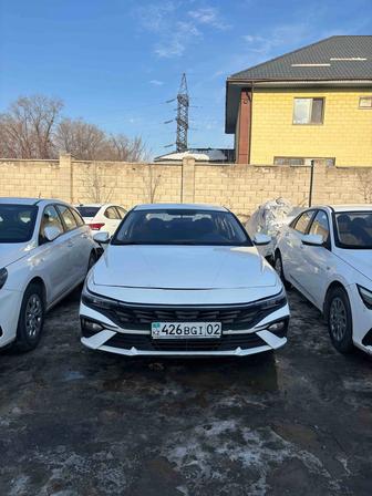 Автомобили для работы в такси аккуратные, обслуженные, на автомате.