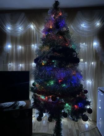 Продаю елку новогоднюю