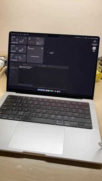 MacBook Pro 14 M3