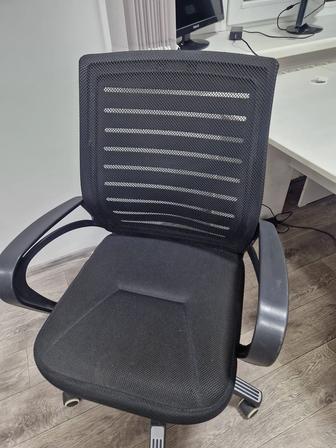 Продам офисное кресло