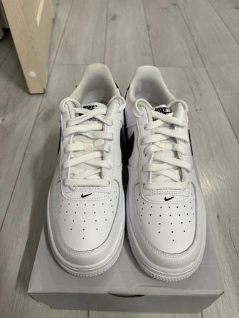 Кроссовки Nike оригинал