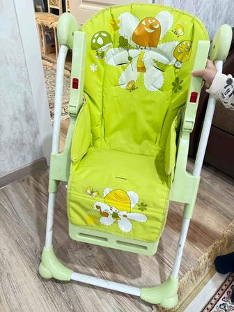 Детский стульчик для кормления