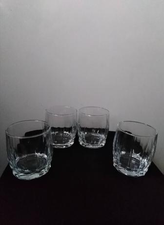 ОТДАМ ДАРОМ БОКАЛ. Для крепких напитков, 4шт, стекло, Турция, бу