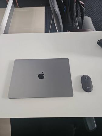 Macbook Pro 16