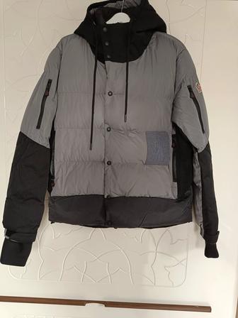 Продам мужскую куртку MONCLER