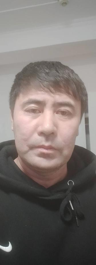 Электрик, сантехник, плотник.