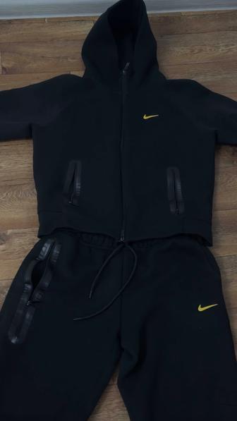 Nike tech nocta