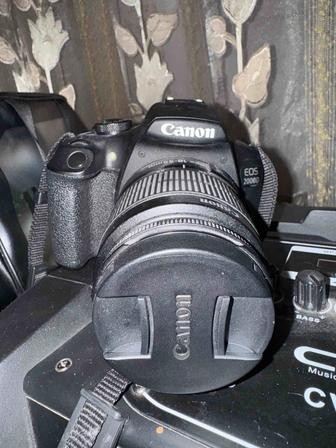 Продам фотоаппарат Canon EOS 2000D!