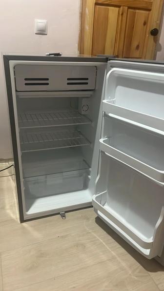 Продам холодильник Бирюса м90