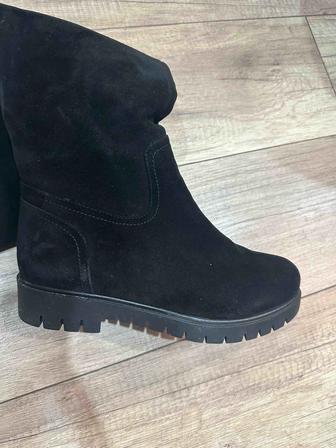 Продам зимние сапоги абсолютно новые