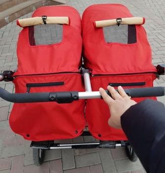 Коляска для двойни Bumbleride Indie Twin