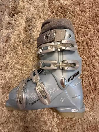 Продам горнолыжные ботинки, размер 36