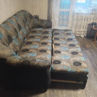 Диван б/у даром