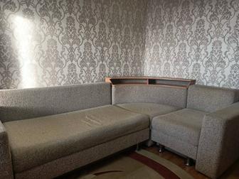 Диван с креслом