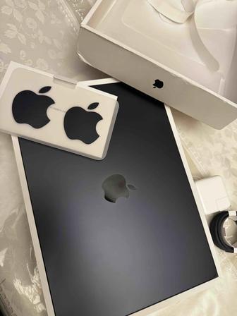 Ноутбук Apple MacBook Air 13 2024 13.6 / 8 Гб / SSD 256 Гб / macOS / MRXV3