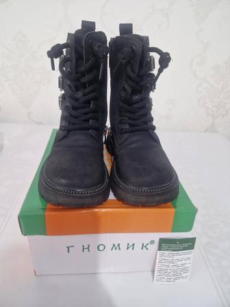 Продам зимние детские ботинки