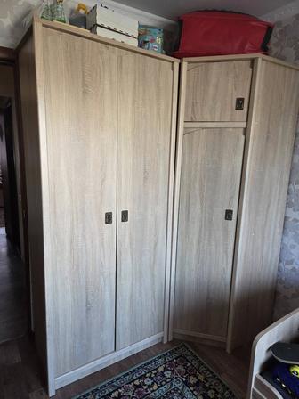 Продам угловой шкаф