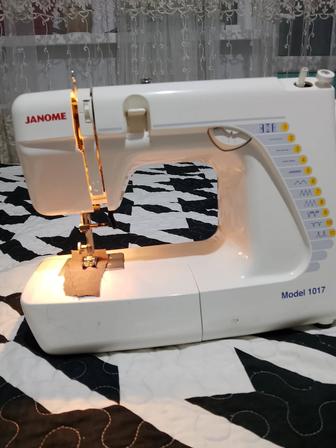 Швейная машина