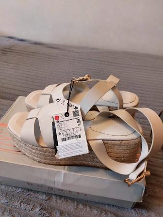 ZARA новые босоножки р 37