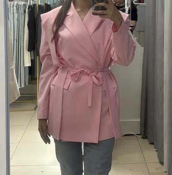 Продаю пиджак в идеальном состоянии