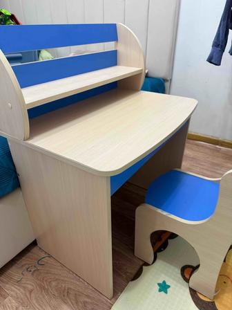 Продаю детский столик