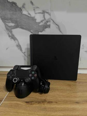 Play station 4 slim 1tb
