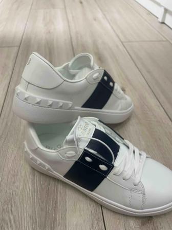 Кроссовки Valentino