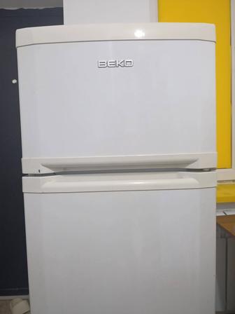 Холодильник продается