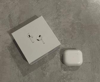 Продам наушники AirPods 3, б/у оригинал, в хорошем состоянии