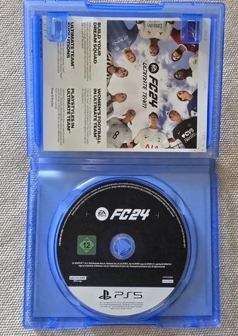 Диск FIFA24 на PS5