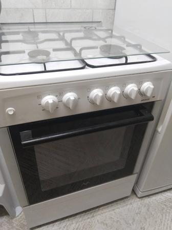 Продам газовую плиту