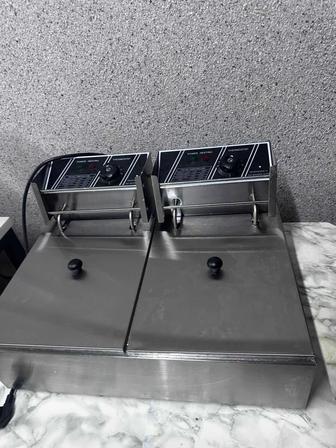 Фритюрница серебристый почти новый