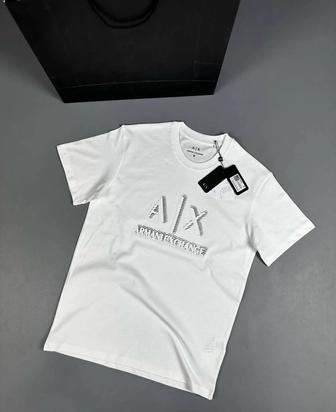 Мужские футболки Armani Exchange