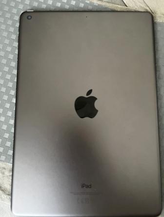 Продам IPad 9 поколения 2021 года