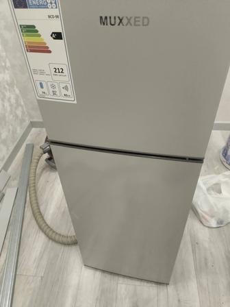 Холодильник продается