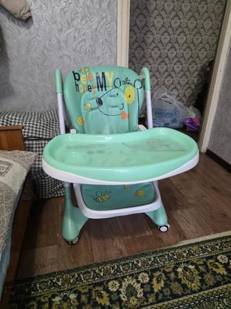 Стульчик для кормления.