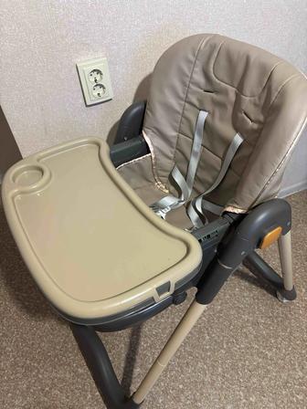 Детский стульчик для кормления
