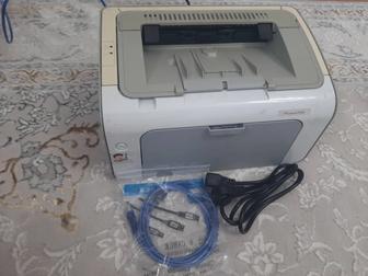 Принтер HP P1102