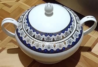 Продаю супницу фарфоровую новую