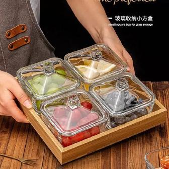 Стеклянная менажница