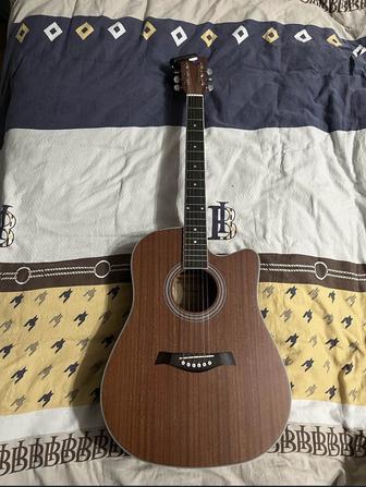 Продам гитару